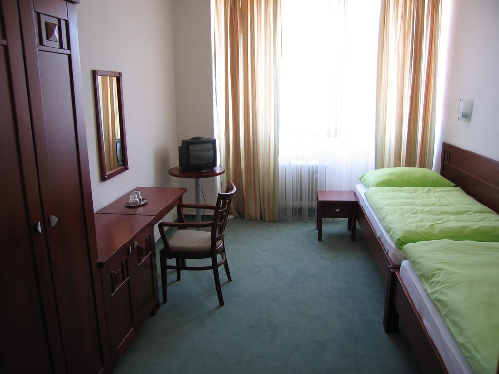 Hotel Bothe Povazska Bystrica Ngoại thất bức ảnh