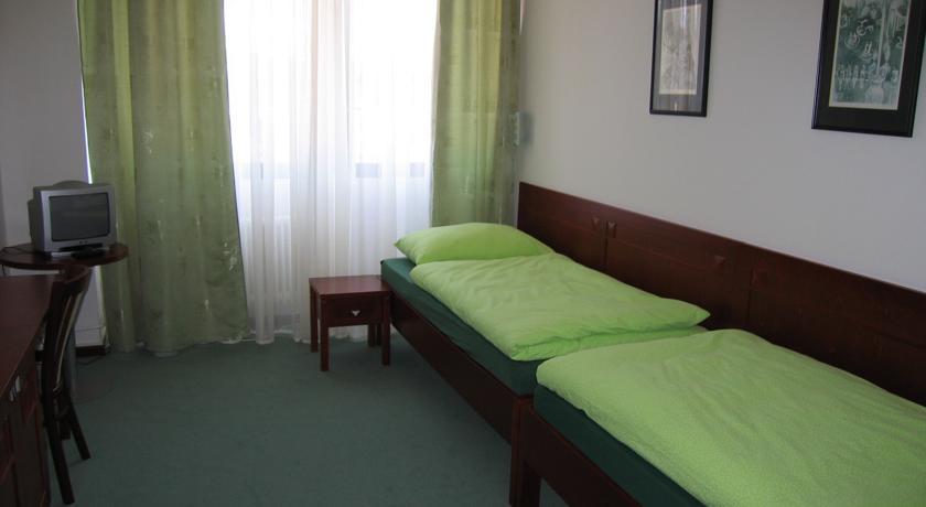 Hotel Bothe Povazska Bystrica Phòng bức ảnh